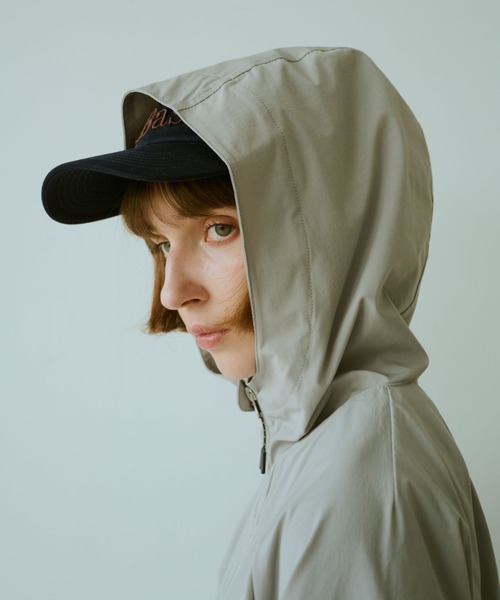 BROKEN BASE(ブロークンベース)の「Utility Hooded Jumper(マウンテンパーカー・メンズ・ライトグレー/ブラック・MEDIUM/LARGE)」の19枚目の写真
