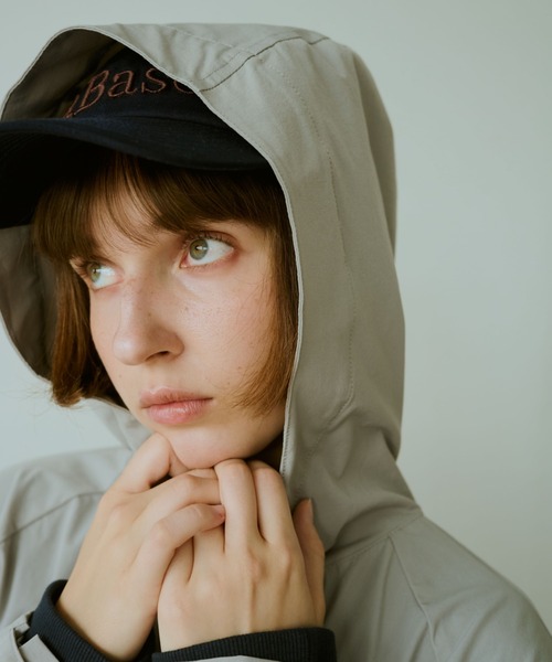 BROKEN BASE(ブロークンベース)の「Utility Hooded Jumper(マウンテンパーカー・メンズ・ライトグレー/ブラック・MEDIUM/LARGE)」の21枚目の写真