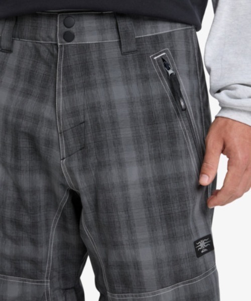 Quiksilver(クイックシルバー)の「LIVE WIRE PT/クイックシルバースキースノーボードパンツ(その他パンツ・メンズ・ブラック・MEDIUM/LARGE)」の3枚目の写真