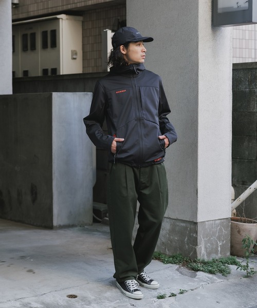 Mammut（マムート）の「MAMMUT/マムート アルティメイト ８ ソフトシェル フーデッド 25イヤーズ ジャケット GORE-TEX WINDSTOPPER（マウンテンパーカー・メンズ・ブラック・L/M/XL）」の19枚目の写真