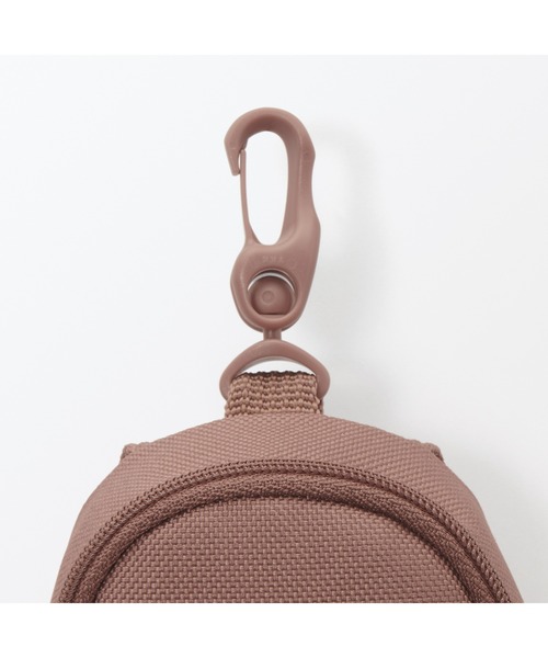 無印良品（ムジルシリョウヒン）の「ミニ　撥水リュックサック（コインケース・レディース・ダークベージュ/ブラウン系/ブラック・FREE）」の19枚目の写真