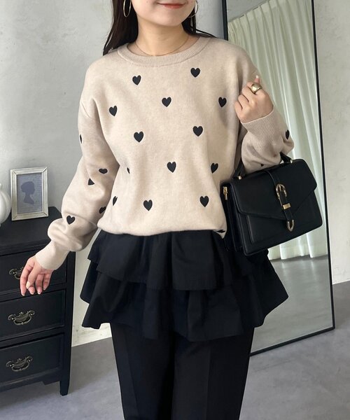 prose verse（プロズヴェール）の「ハート刺繍スウェットライクニット（ニット/セーター・レディース・グレー/ネイビー/ベージュ/ブラック・MEDIUM）」の4枚目の写真