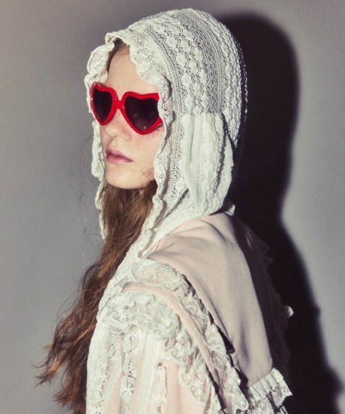 Candy Stripper（キャンディストリッパー）の「DOG EAR HOOD マフラー（マフラー・レディース・ブラック/ピンク/オフホワイト・FREE）」の2枚目の写真