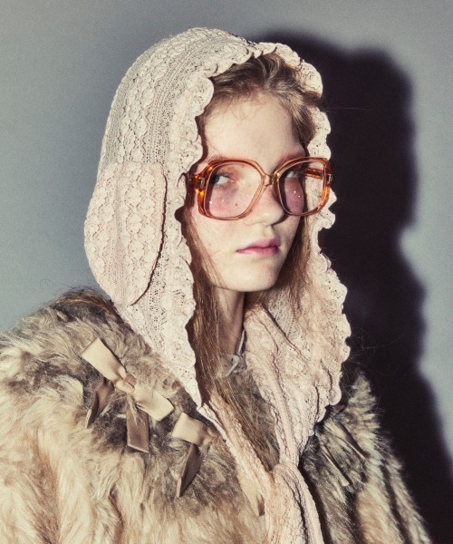 Candy Stripper（キャンディストリッパー）の「DOG EAR HOOD マフラー（マフラー・レディース・ブラック/ピンク/オフホワイト・FREE）」の4枚目の写真