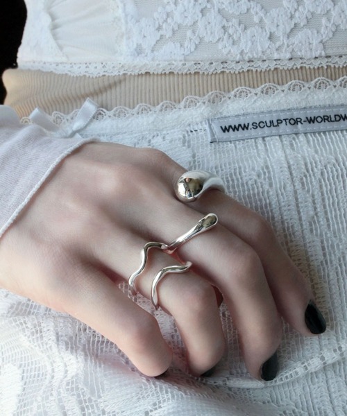 Soierie(ソワリー)の「スキンオブジェクト イヤーカフ リング / Skin object earcuff ring(リング・レディース・シルバー・FREE)」の5枚目の写真