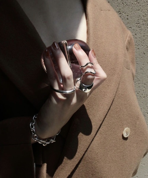Soierie(ソワリー)の「スキンオブジェクト イヤーカフ リング / Skin object earcuff ring(リング・レディース・シルバー・FREE)」の8枚目の写真