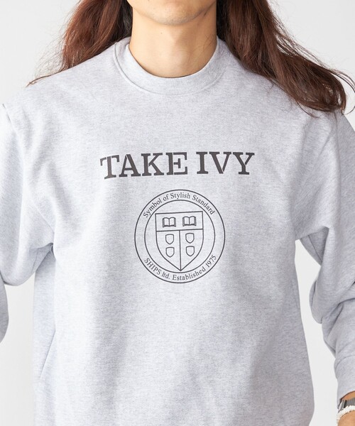 SHIPS（シップス）の「SHIPS×TAKE IVY:『TAKE NVY』カレッジ スウェット クルーネック トレーナー（スウェット・メンズ・ライトグレー/ネイビー・SMALL/MEDIUM/LARGE）」の2枚目の写真
