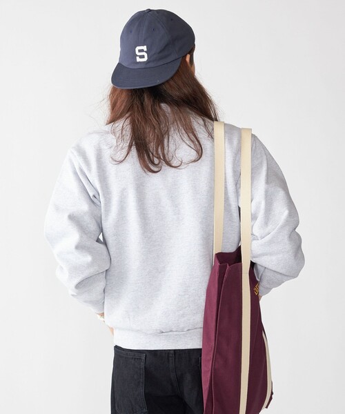 SHIPS（シップス）の「SHIPS×TAKE IVY:『TAKE NVY』カレッジ スウェット クルーネック トレーナー（スウェット・メンズ・ライトグレー/ネイビー・SMALL/MEDIUM/LARGE）」の16枚目の写真