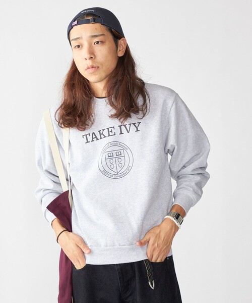 SHIPS（シップス）の「SHIPS×TAKE IVY:『TAKE NVY』カレッジ スウェット クルーネック トレーナー（スウェット・メンズ・ライトグレー/ネイビー・SMALL/MEDIUM/LARGE）」の19枚目の写真