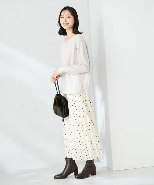 a.v.v（アーヴェヴェ）の「ラメVネックチュニックニット（ニット/セーター・レディース・ミント/ライトピンク/グレー系その他・38/40/36）」の19枚目の写真