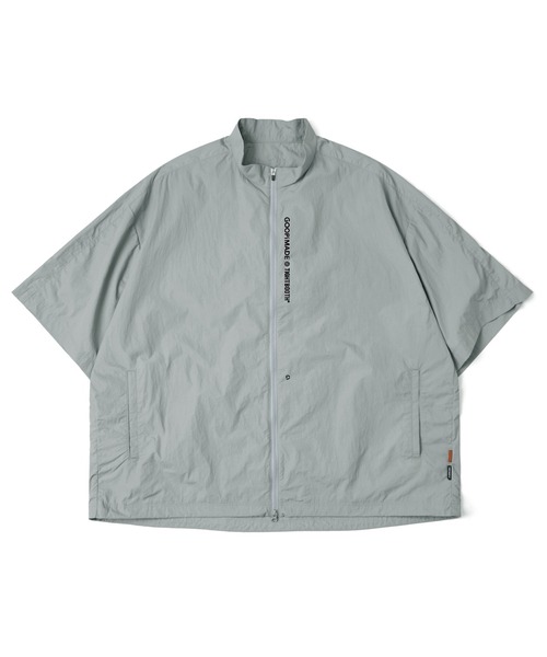 TIGHTBOOTH PRODUCTION(タイトブースプロダクション)の「GOOPiMADE x TIGHTBOOTH Tech Uniform Zip Shirt / グーピーメイド x タイトブース テック ユニフォーム ジップ シャツ(シャツ/ブラウス・メンズ・グレー/ブラック/オリーブ・1/2/3)」の2枚目の写真