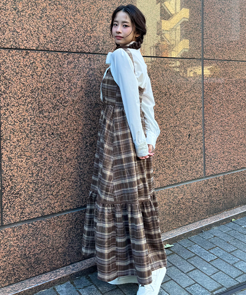 Mi-je(ミジェ)の「ギャザーチェックワンピース【韓国ファッション】(シャツワンピース・レディース・ブラウン/ブラック・F)」の14枚目の写真