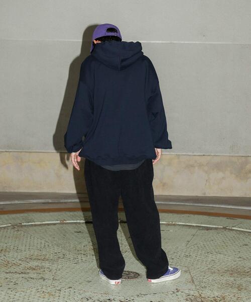 URBAN RESEARCH（アーバンリサーチ）の「Wide Dad　Dad EASY CORDUROY WIDE PANTS（その他パンツ・メンズ・ネイビー・1/2）」の15枚目の写真