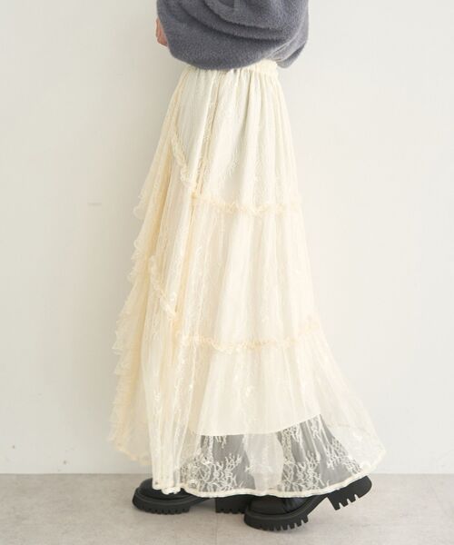 earth music&ecology（アースミュージックアンドエコロジー）の「レースフリルティアードスカート（スカート・レディース・アイボリー/ブラック・FREE）」の6枚目の写真