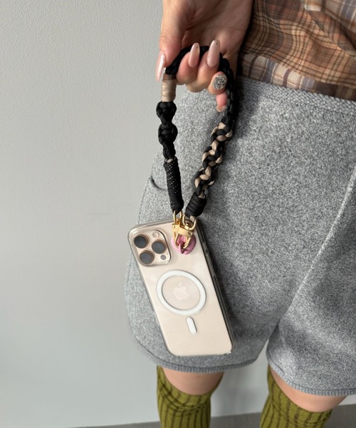 SANSeLF（サンセルフ）の「【SANSeLF】 パラコードショートストラップ メタルフック スマホアクセサリー saa25a177（スマホグッズ・レディース・ベージュ/ブラック・FREE）」の5枚目の写真
