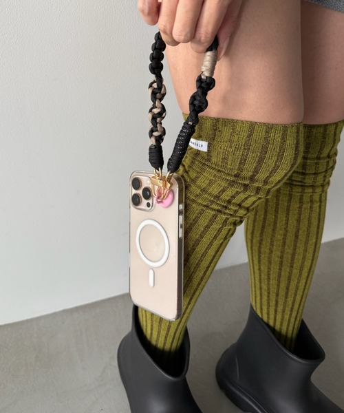 SANSeLF（サンセルフ）の「【SANSeLF】 パラコードショートストラップ メタルフック スマホアクセサリー saa25a177（スマホグッズ・レディース・ベージュ/ブラック・FREE）」の8枚目の写真