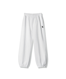 AVANDRESS（アバンドレス ）の「UNISEX AV STANDARD JOGGER PANTS IVORY（スウェットパンツ）」