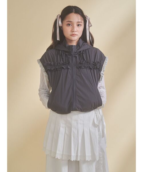 merry jenny（メリージェニー）の「frill nylon jacket（ベスト・レディース・アイボリー/チャコールグレー/ピンク・FREE）」の17枚目の写真