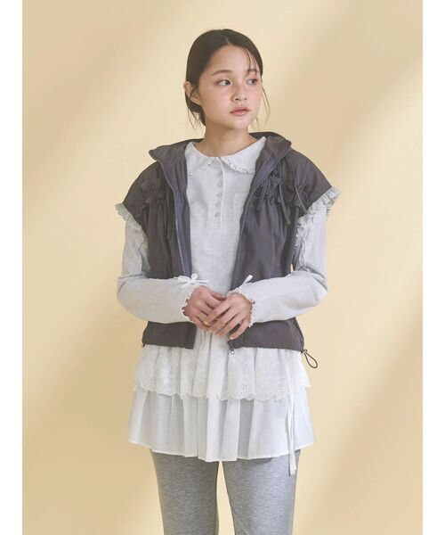 merry jenny（メリージェニー）の「frill nylon jacket（ベスト・レディース・アイボリー/チャコールグレー/ピンク・FREE）」の21枚目の写真