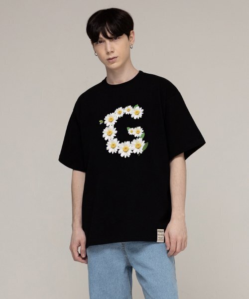 GRAVER（グレーバー）の「[ユニセックス]ビッグGフラワースマイル半袖Tシャツ_ブラック（Tシャツ/カットソー・レディース・ブラック・SMALL/MEDIUM/LARGE/X-LARGE）」の7枚目の写真