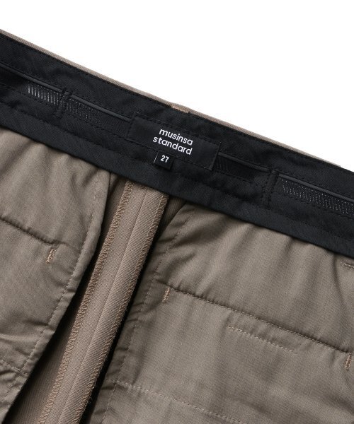 MUSINSA STANDARD WOMAN（ムシンサスタンダードウーマン）の「ウィメンズストレートヒドゥンバンディングスラックス[ダスティベージュ]（スラックス・レディース・その他・30/24/25/26/27/28/29）」の6枚目の写真