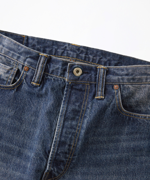 OUTSTANDING(アウトスタンディング)の「W.W. II SELVEDGE STRAIGHT PANTS_MEDIUM BLUE(デニムパンツ・メンズ・その他・SMALL/MEDIUM/LARGE)」の3枚目の写真