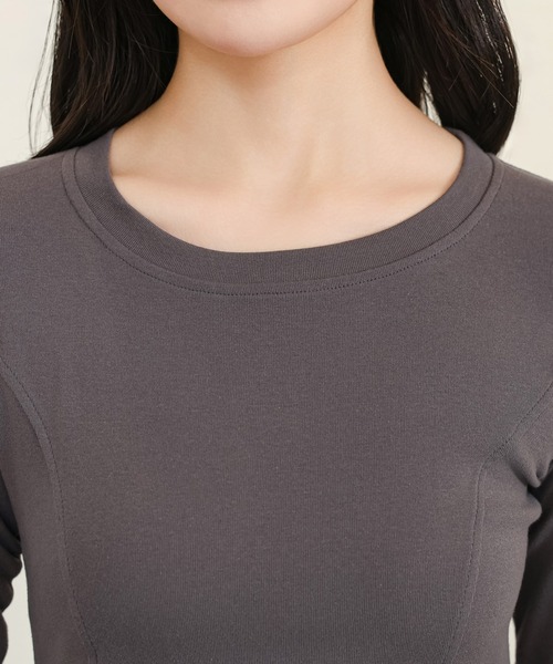 DAYRA(デイラ)の「ラウンドネック シーム タイト 長袖 カットソー(Tシャツ/カットソー・レディース・ダークグレー/ホワイト/ブラック・S/M/XL)」の16枚目の写真