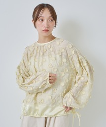 「KELEN / ケレン」立体フラワー刺繍デザイントップス
