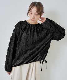 「KELEN / ケレン」立体フラワー刺繍デザイントップス