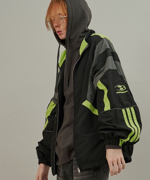 SeeSew(シーソー)の「【UNISEX】SPORTS ICON NYLON JACKET/スポーツアイコンナイロンジャケット(ブルゾン・メンズ・ブラック/ネイビー・M/L)」の5枚目の写真