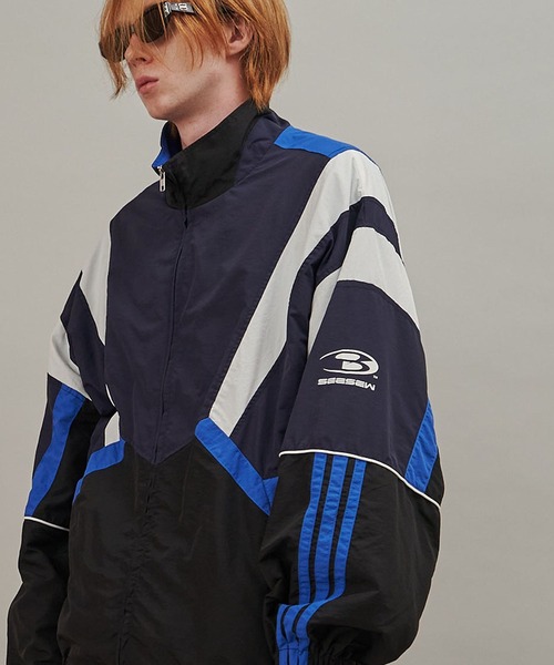 SeeSew(シーソー)の「【UNISEX】SPORTS ICON NYLON JACKET/スポーツアイコンナイロンジャケット(ブルゾン・メンズ・ブラック/ネイビー・M/L)」の15枚目の写真