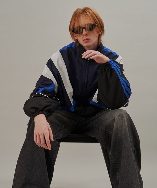 SeeSew(シーソー)の「【UNISEX】SPORTS ICON NYLON JACKET/スポーツアイコンナイロンジャケット(ブルゾン・メンズ・ブラック/ネイビー・M/L)」の13枚目の写真