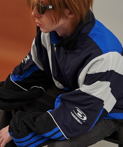 SeeSew(シーソー)の「【UNISEX】SPORTS ICON NYLON JACKET/スポーツアイコンナイロンジャケット(ブルゾン・メンズ・ブラック/ネイビー・M/L)」の12枚目の写真