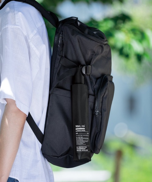 IZA(イーザ)の「IZA【大きめ&フック型】 完全遮光100% メンズ 日傘 折りたたみ 晴雨兼用 Wpc. LARGE & HOOK(折りたたみ傘・メンズ・ブラウン/オフホワイト/グレー/ブラック・FREE)」の7枚目の写真