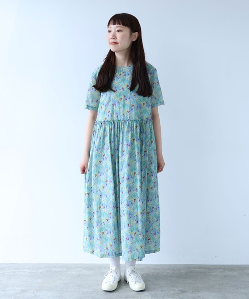 bulle de savon（ビュルデサボン）の「スイセンプリント ギャザーワンピース（ワンピース・レディース・チャコールグレー/ミント・FREE）」の2枚目の写真