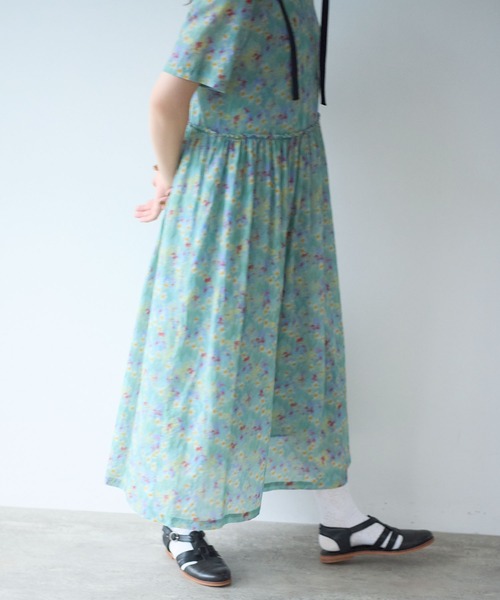 bulle de savon（ビュルデサボン）の「スイセンプリント ギャザーワンピース（ワンピース・レディース・チャコールグレー/ミント・FREE）」の12枚目の写真