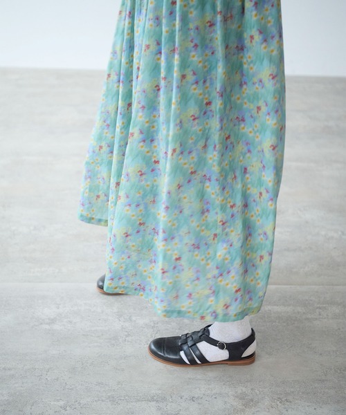 bulle de savon（ビュルデサボン）の「スイセンプリント ギャザーワンピース（ワンピース・レディース・チャコールグレー/ミント・FREE）」の13枚目の写真