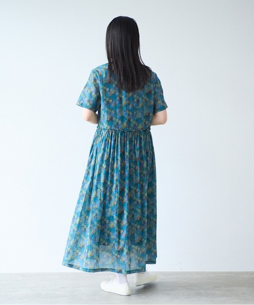 bulle de savon（ビュルデサボン）の「スイセンプリント ギャザーワンピース（ワンピース・レディース・チャコールグレー/ミント・FREE）」の17枚目の写真