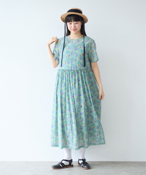 bulle de savon（ビュルデサボン）の「スイセンプリント ギャザーワンピース（ワンピース・レディース・チャコールグレー/ミント・FREE）」の6枚目の写真