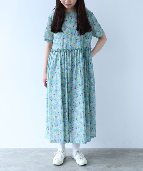bulle de savon(ビュルデサボン)の「スイセンプリント ギャザーワンピース(ワンピース・レディース・チャコールグレー/ミント・FREE)」の10枚目の写真