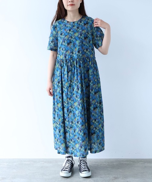 bulle de savon(ビュルデサボン)の「スイセンプリント ギャザーワンピース(ワンピース・レディース・チャコールグレー/ミント・FREE)」の13枚目の写真