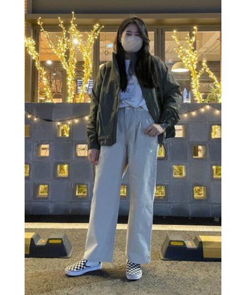 DECET（デケト）の「Dawn 2Pleats Wide Pants DCPT007LightBeige（デニムパンツ・レディース・その他・32/30/26/28）」の3枚目の写真