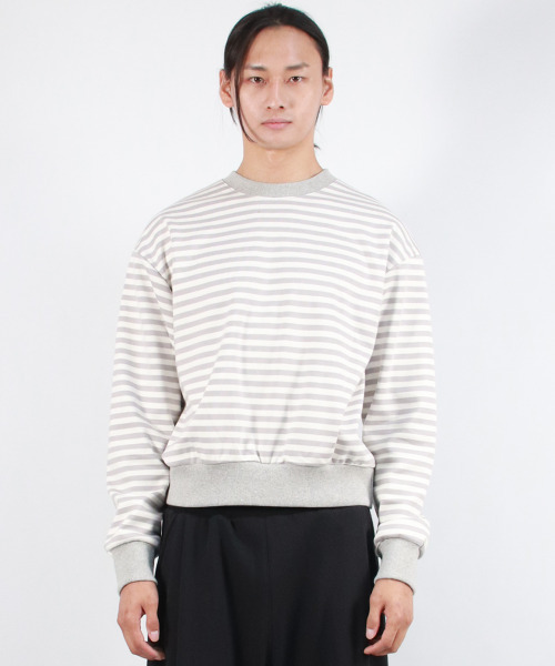 DEMARC（ドゥマーク）の「M STRIPE MEDIUM-FIT SWEATSHIRT -  Gray（スウェット・メンズ・その他・FREE）」の2枚目の写真