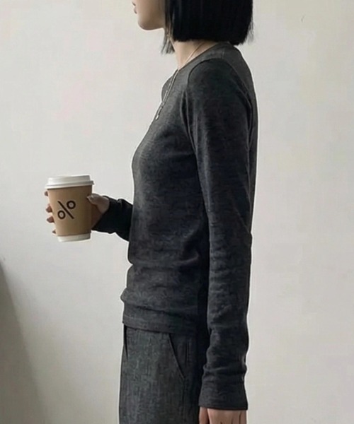 cammie(キャミー)の「シンプルタイトトップス(Tシャツ/カットソー・レディース・ダークグレー/アイボリー/ブラック・M/L)」の14枚目の写真