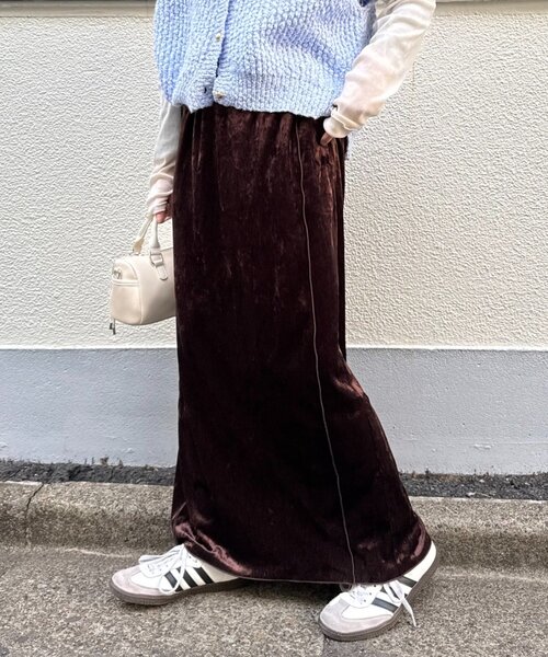 CIAOPANIC TYPY(チャオパニックティピー)の「クラッシュベロアメロウ切替スカート(スカート・レディース・ブラック/キャメル/ブラウン/サックスブルー・SMALL/MEDIUM)」の2枚目の写真