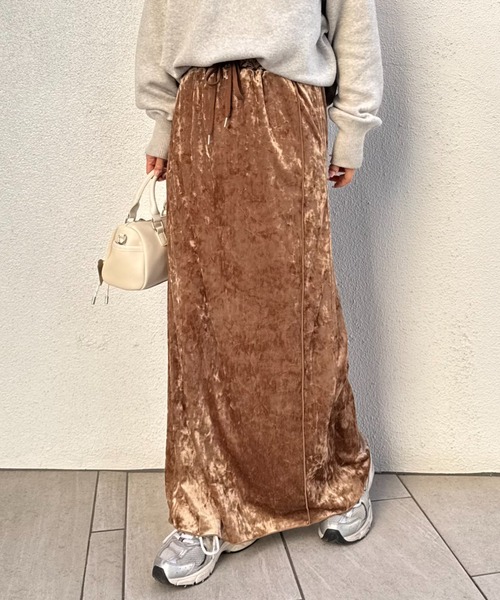 CIAOPANIC TYPY(チャオパニックティピー)の「クラッシュベロアメロウ切替スカート(スカート・レディース・ブラック/キャメル/ブラウン/サックスブルー・SMALL/MEDIUM)」の4枚目の写真