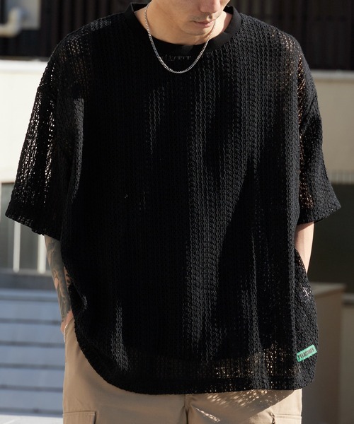 PLEASURES（プレジャー）の「PLEASURES/プレジャーズ 透かし編み クルーネックメッシュトップス 2026年春夏（Tシャツ/カットソー・メンズ・ブラック・XL）」の14枚目の写真