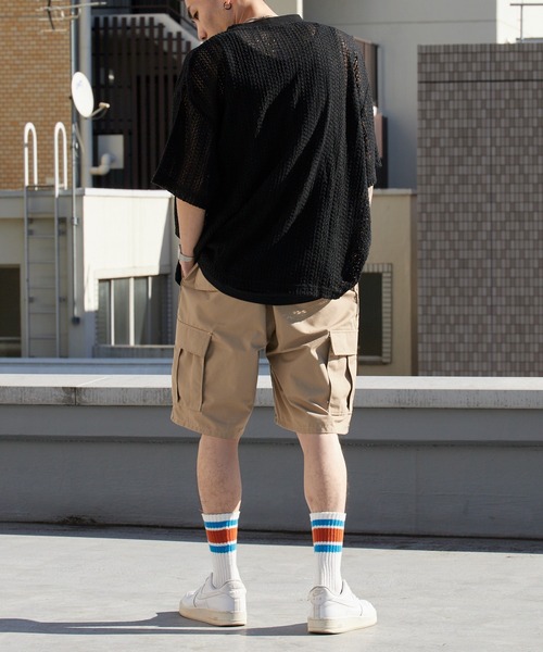 PLEASURES（プレジャー）の「PLEASURES/プレジャーズ 透かし編み クルーネックメッシュトップス 2026年春夏（Tシャツ/カットソー・メンズ・ブラック・XL）」の12枚目の写真