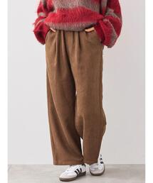 タックストレートイージーパンツ