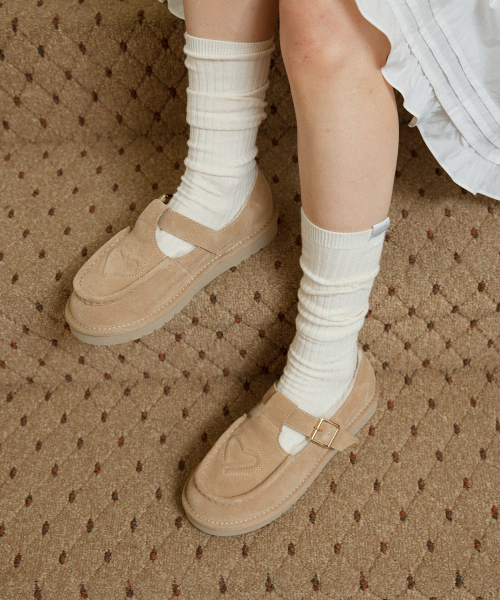 MAC MOC(マックモック)の「Luvper ラップパー 牛革 ハートポイント 防寒ファー ローファー_3カラー(ブーツ・レディース・キャメル/ブラック/サンドベージュ・36/38/40)」の7枚目の写真